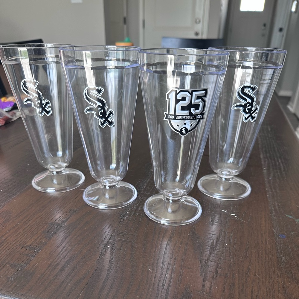 MLB Clear Glass Set with Black and White Logo